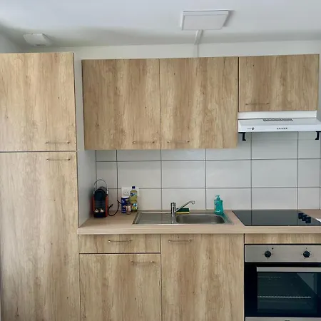 La Futuropolis : Maison Avec Independant *